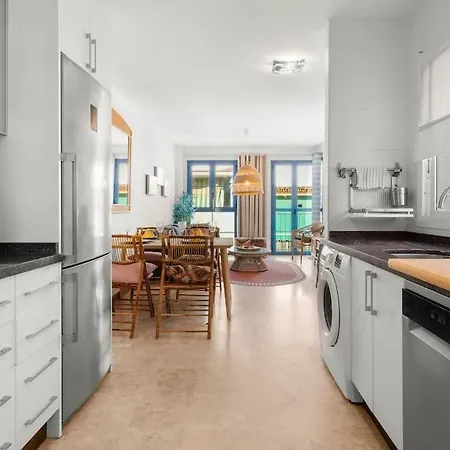 Fab Centre With Rooftop Terrace - Rdr451 Apartment